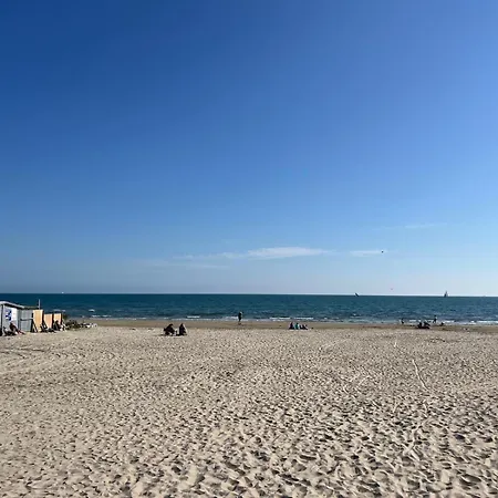 Sol-y-days Soleiade, Agreable Rez De Jardin Proche Des Plages La Grande Motte
